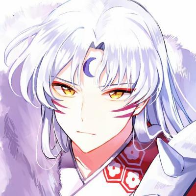 杭州“挖鼻孔”长颈鹿走红
